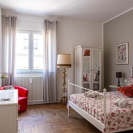 Gold Maison Villa Ферара Екстериор снимка