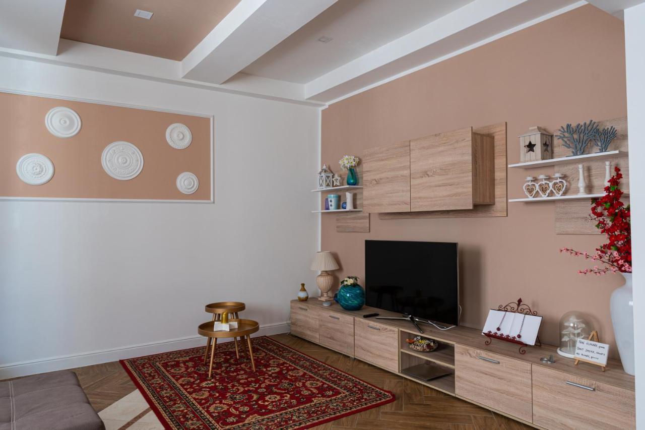 Gold Maison Villa Ферара Екстериор снимка