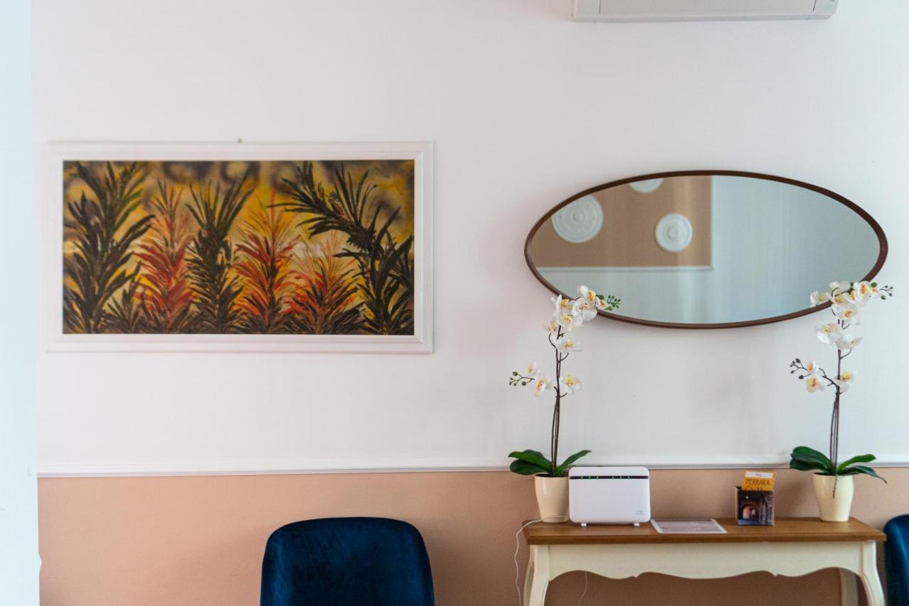 Gold Maison Villa Ферара Екстериор снимка